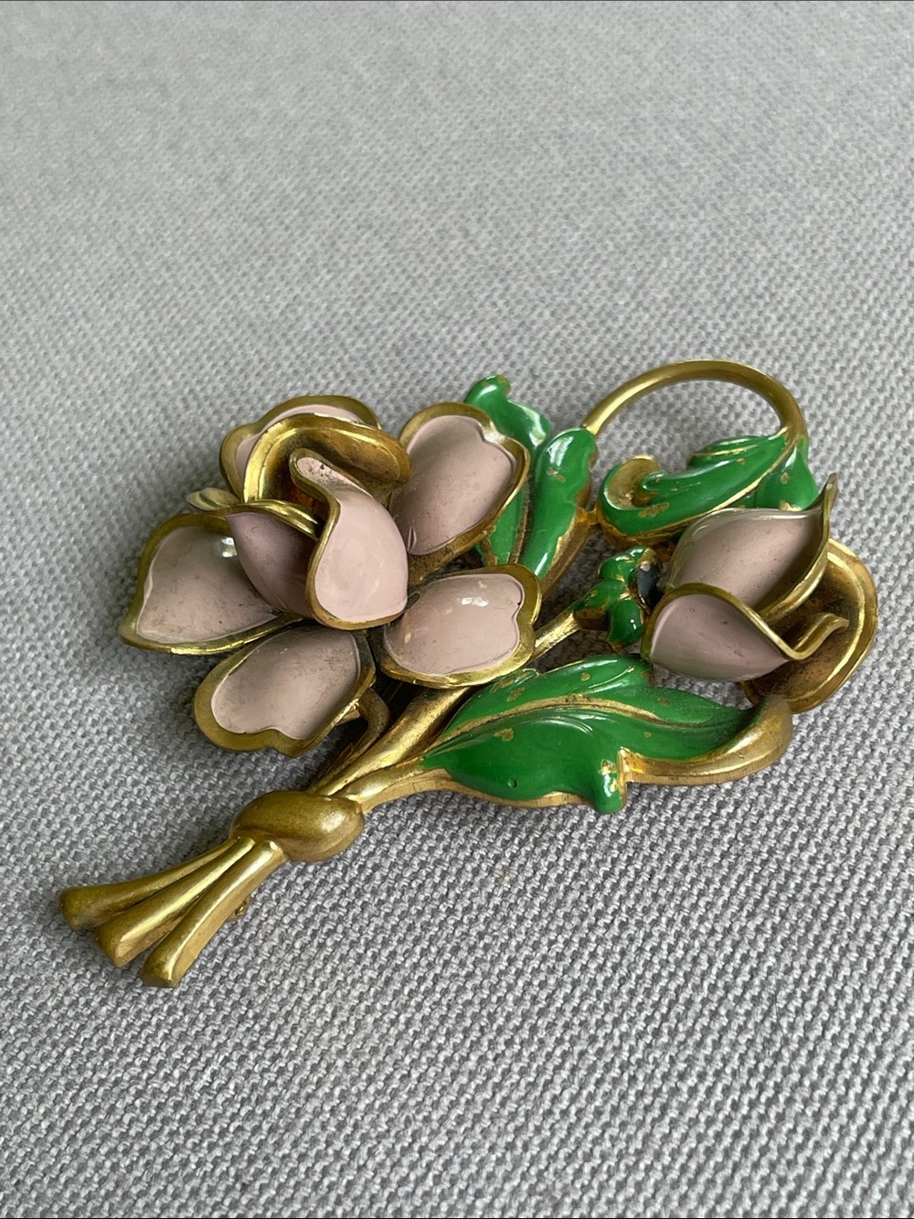 Vintage Metal Flower Brooch - Picture 2 of 5